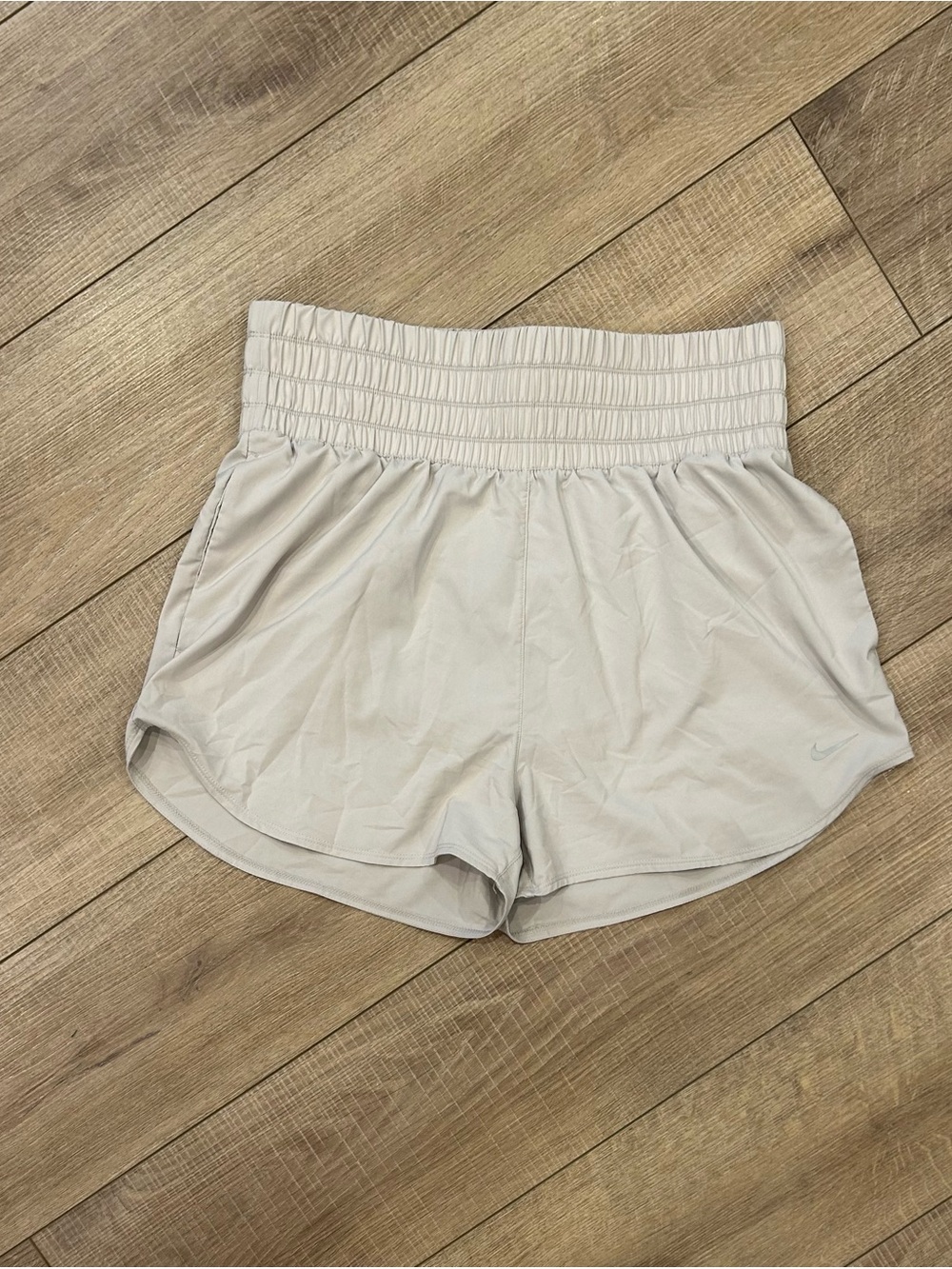 Nike Women’s One Dri Fit High-Waist Cream/gray High Waisted 3” Shorts NWT
